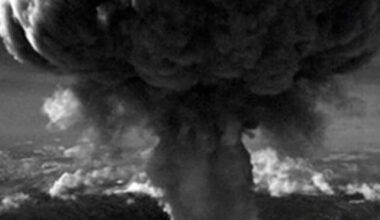 cropped-bomba-atomica.jpg